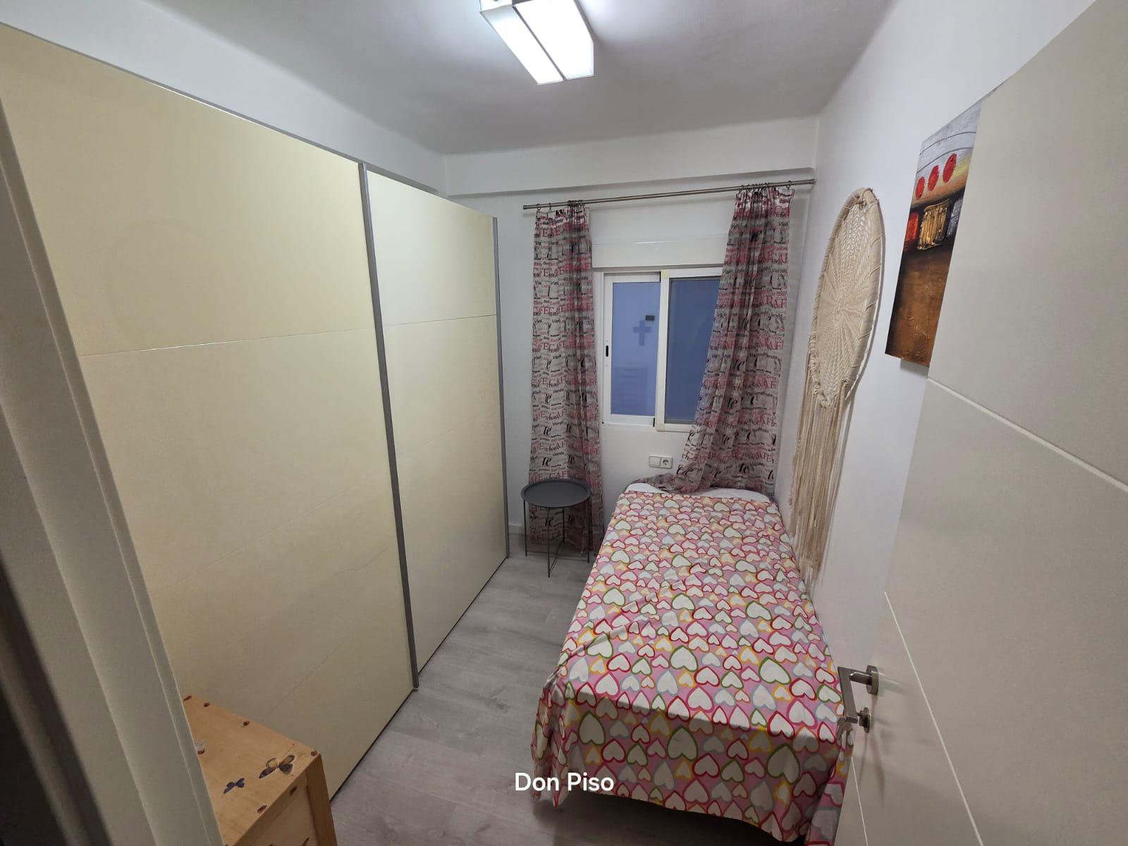 Imagen 9 Apartamento en venta en Oliva / En pleno paseo de Oliva, cerca de Mercadona