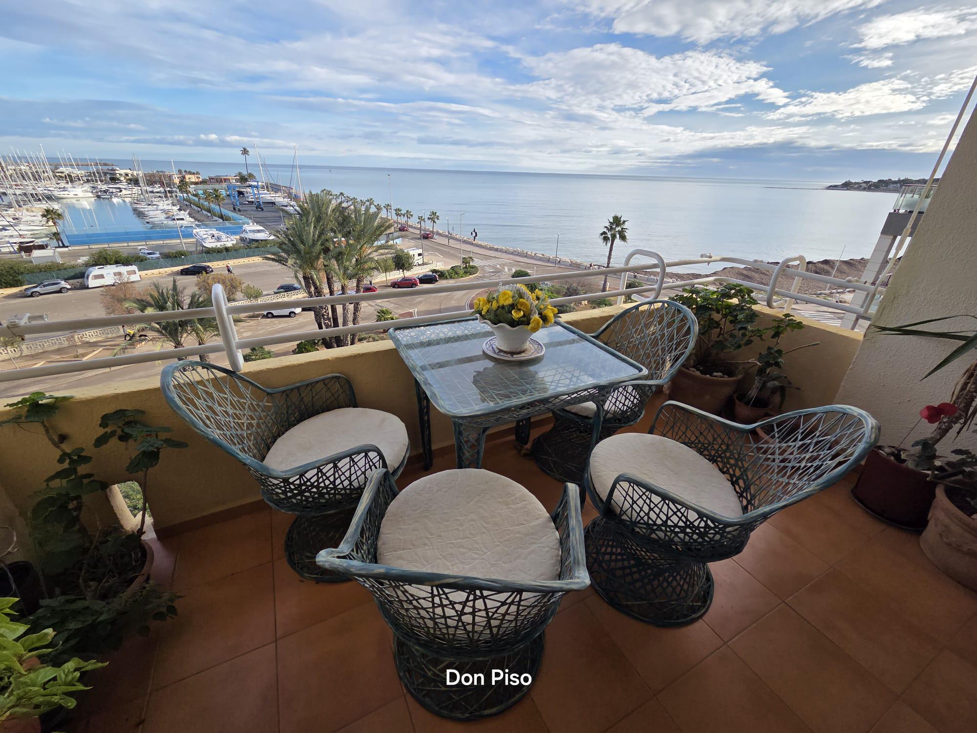 Imagen 1 Apartamento en venta en Dénia / Enfrente de la Marina de Dénia