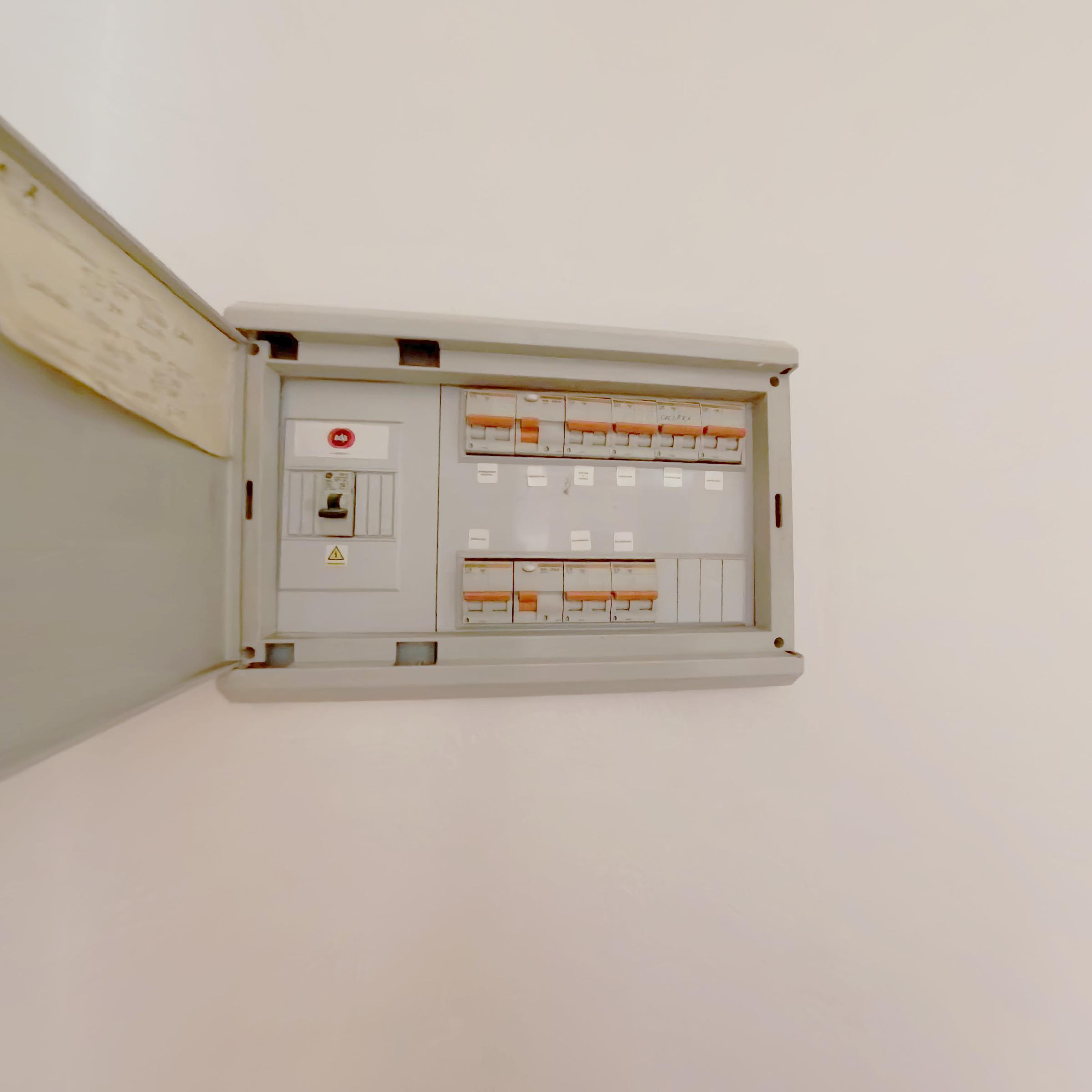 Imagen 4 Apartamento en venta en Ames / Avenida principal de Bertamirans