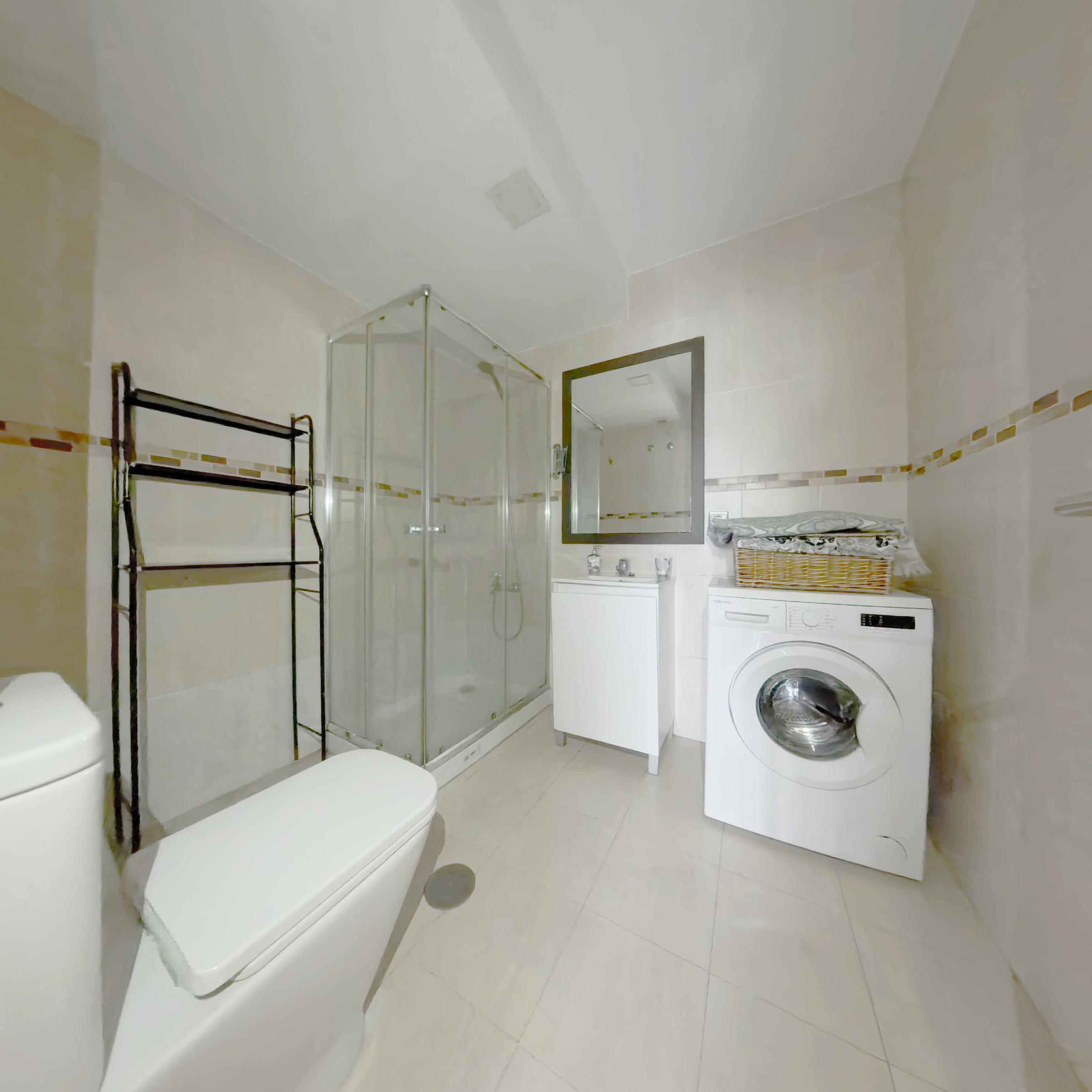 Imagen 7 Apartamento en venta en Ames / Avenida principal de Bertamirans