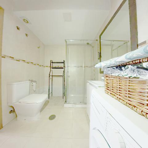 Imagen 10 Inmueble 300389 - Apartamento en venta en Ames / Avenida principal de Bertamirans