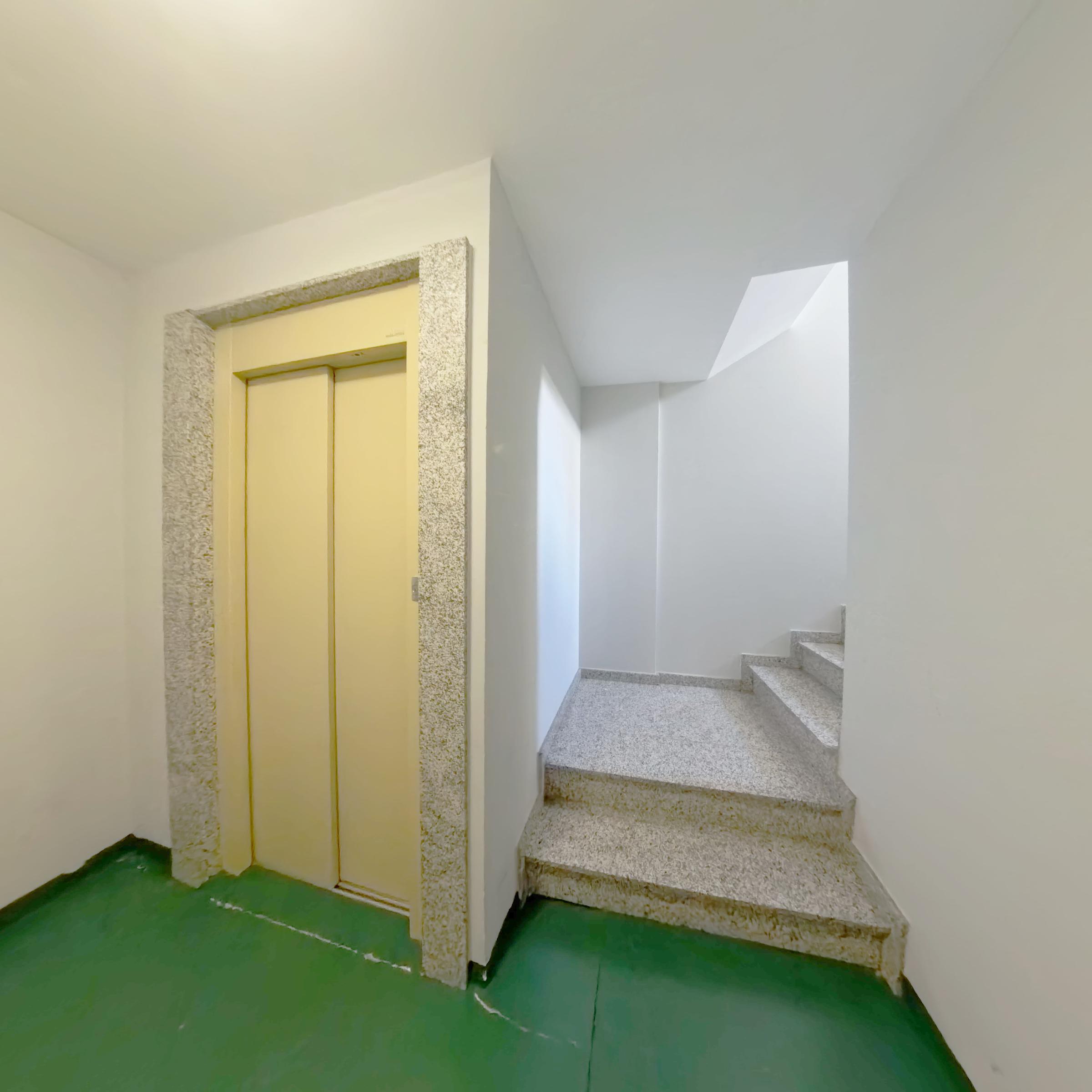 Imagen 34 Apartamento en venta en Ames / Avenida principal de Bertamirans