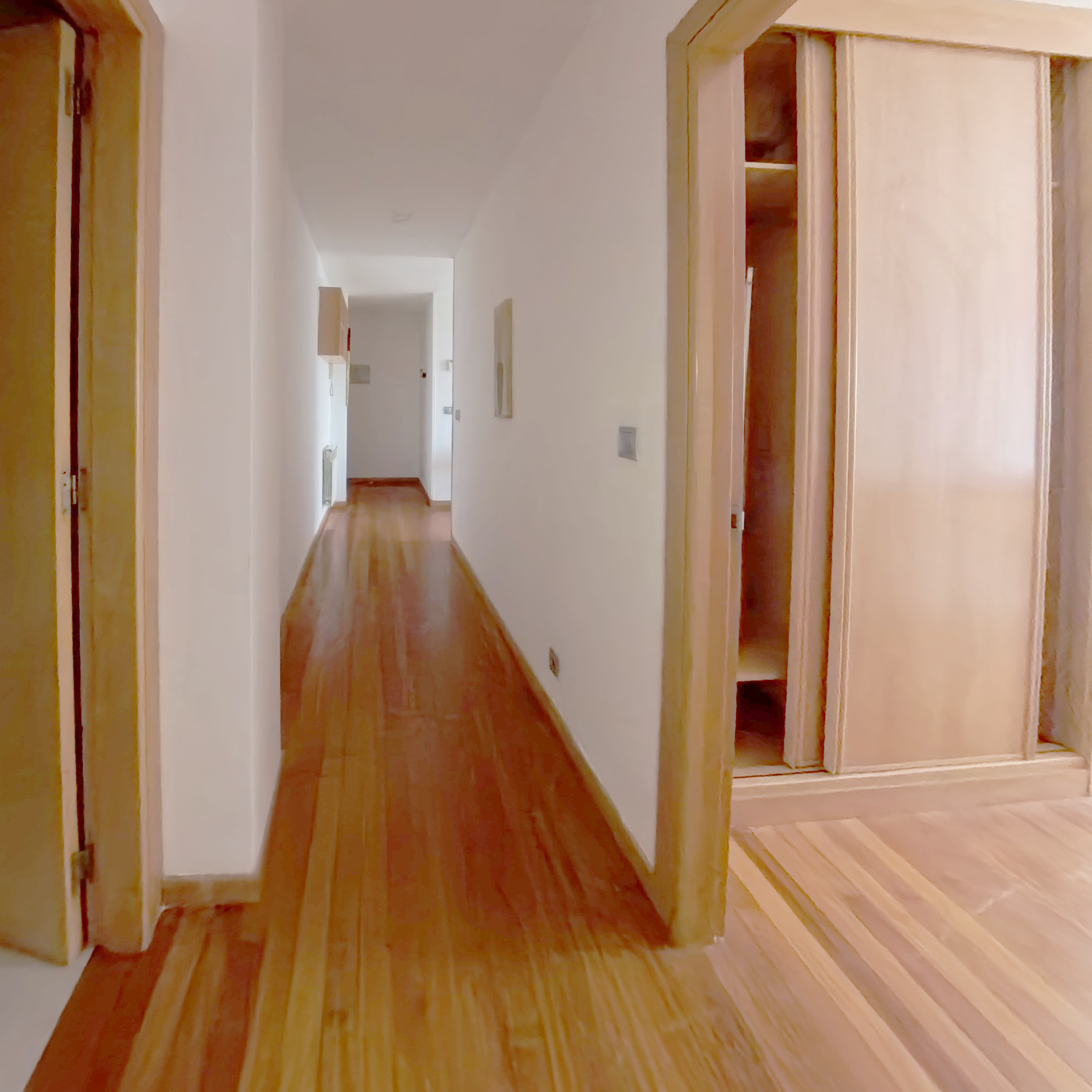 Imagen 6 Apartamento en venta en Ames / Avenida principal de Bertamirans