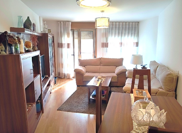 Imagen 1 Inmueble 300651 - Apartamento en venta en Outes / A 3 km de la playa