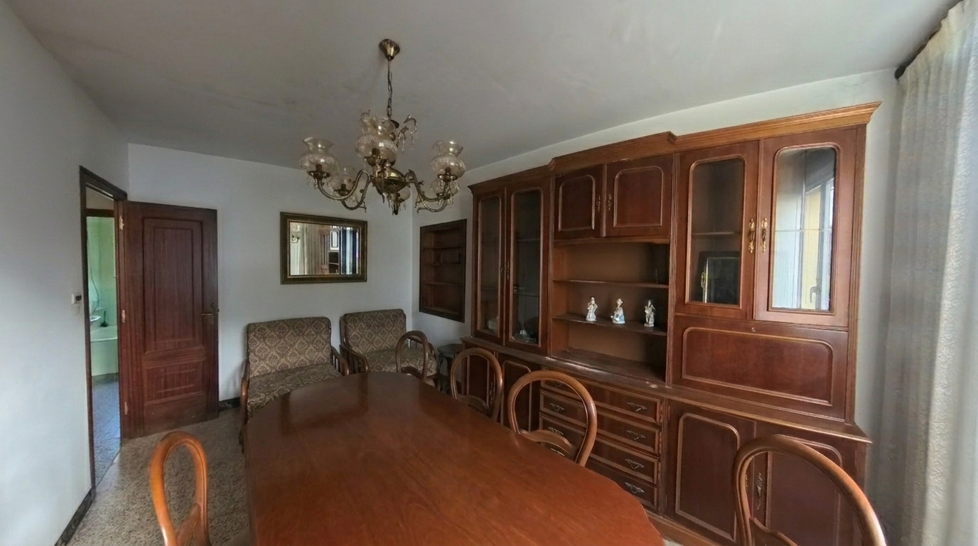 Imagen 3 Casa en venta en Santiago De Compostela / Muy próximo al Hospital Clínico