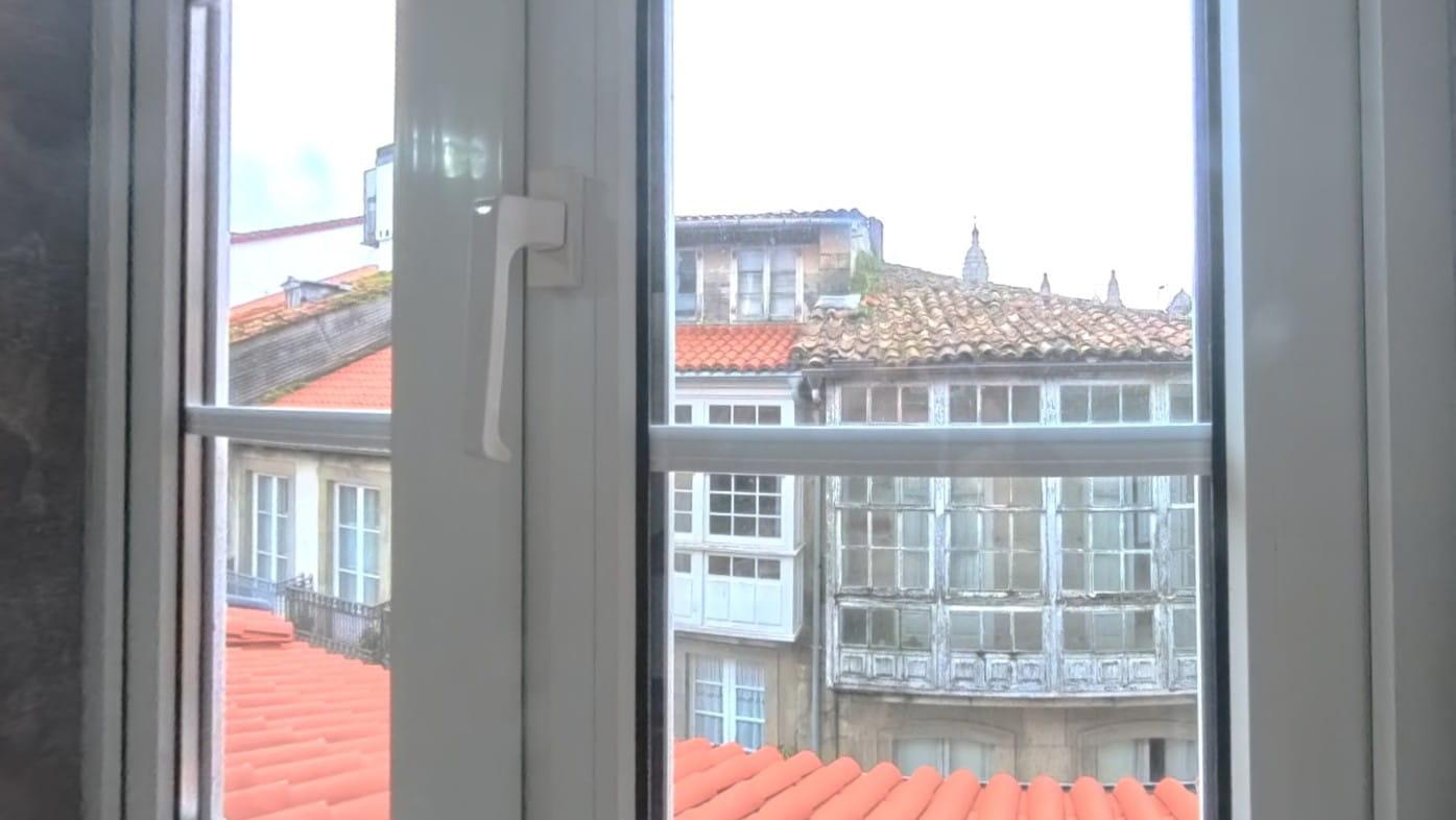 Imagen 28 Apartamento en venta en Santiago De Compostela / A pocos metros de Plaza Cervantes en el C...