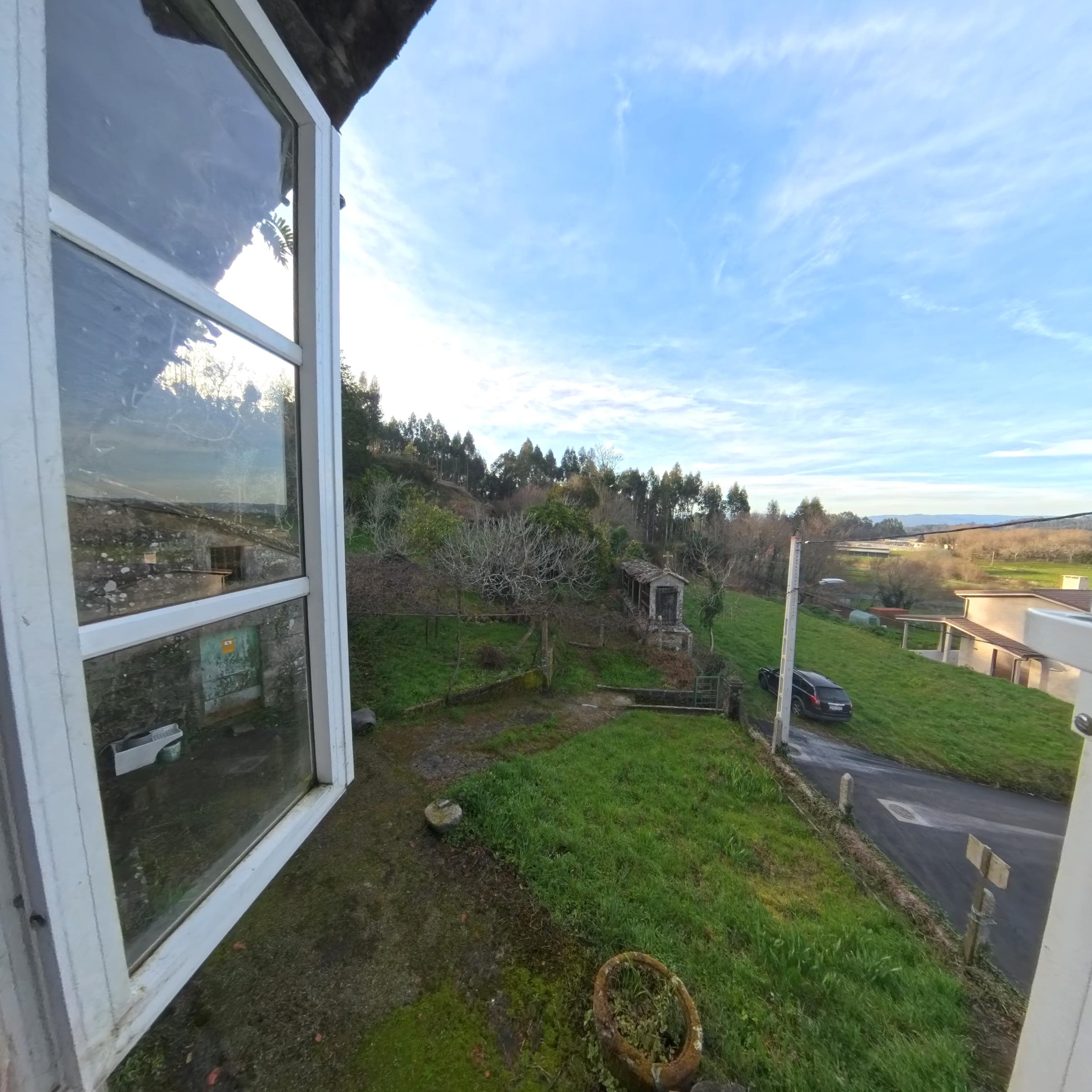 Imagen 4 Casa en venta en Santiago De Compostela / Cerca de la Iglesia de Calo