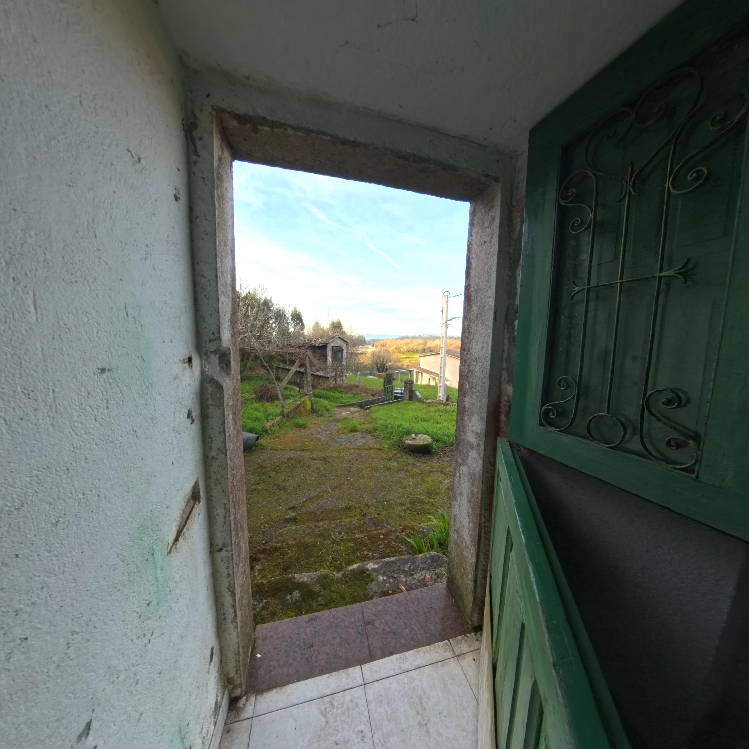 Imagen 10 Casa en venta en Santiago De Compostela / Cerca de la Iglesia de Calo