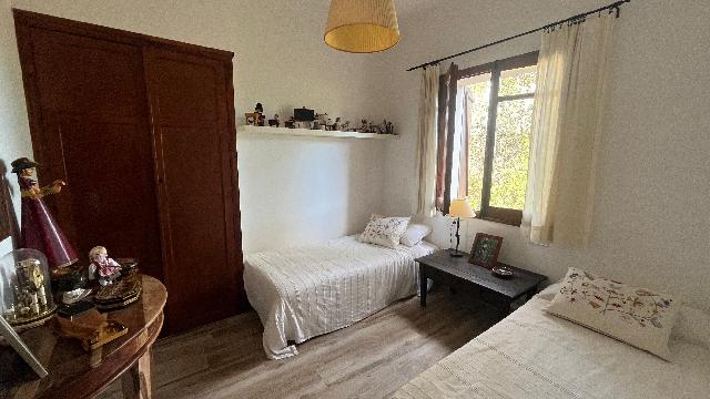Imagen 21 Inmueble 300415 - Casa Aislada en venta en Castellví De Rosanes / A 2 minutos de  Ap-7 y 5 minutos de A-2.