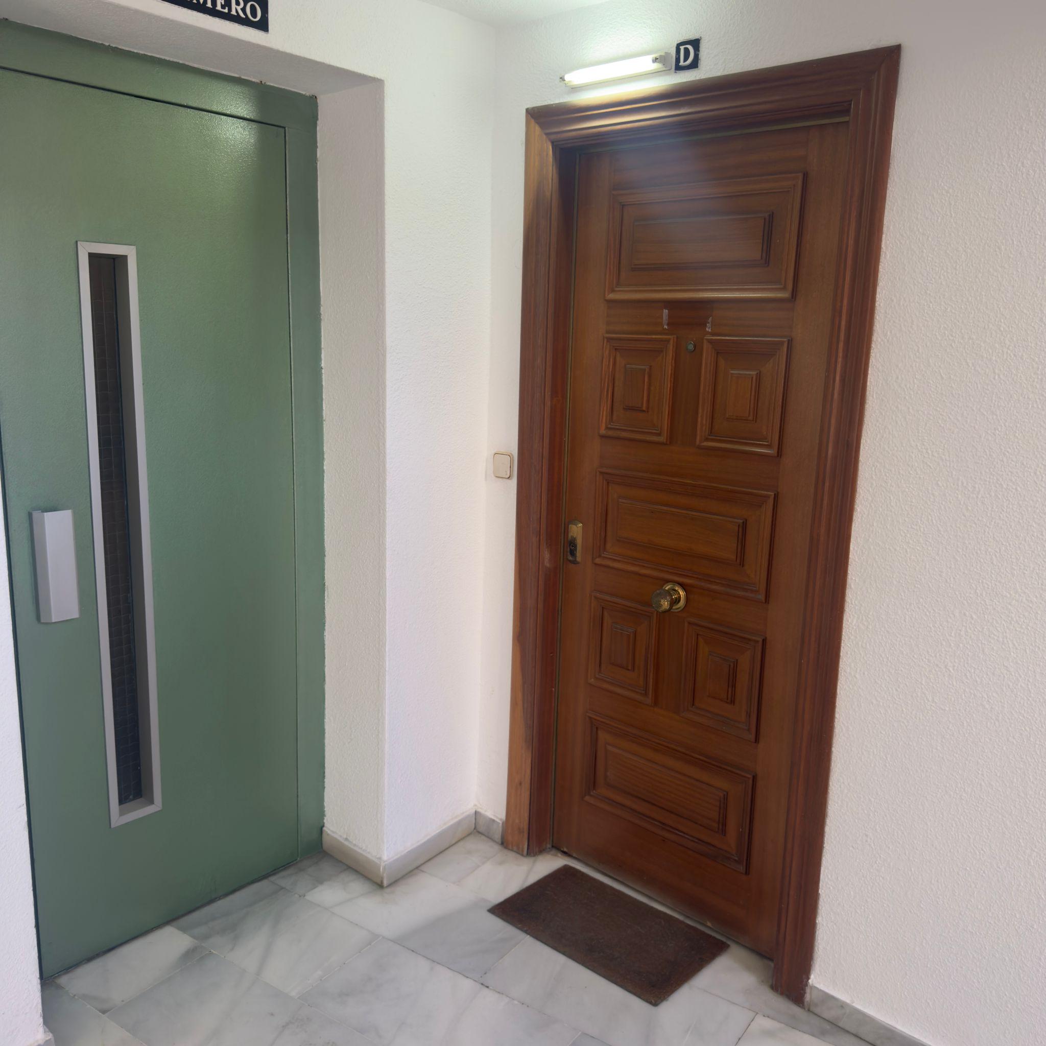 Imagen 3 Apartamento en venta en Almuñécar / Avd. Andalucia,1