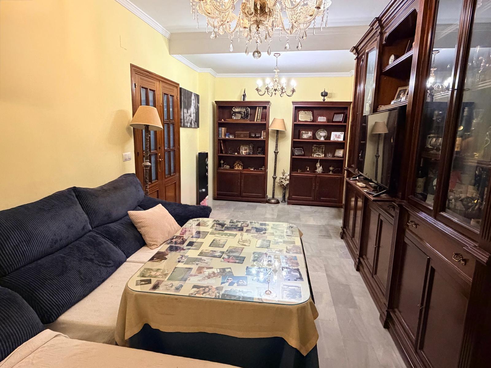 Imagen 8 Casa Adosada en venta en Sanlúcar De Barrameda / A 600 metros del emblematico restaurante ...