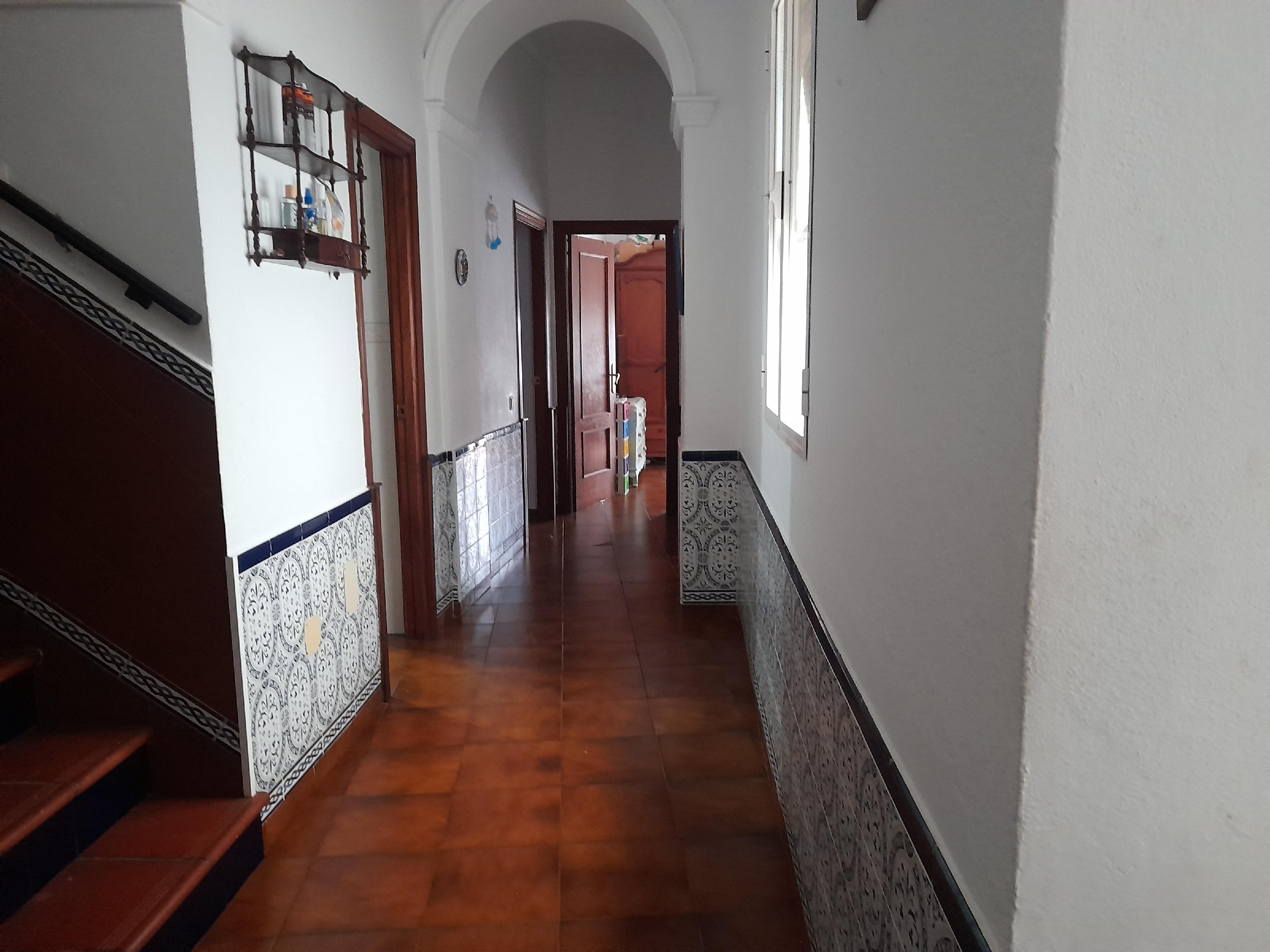 Imagen 4 Casa Adosada en venta en Arcos De La Frontera / Situado muy cerca del restaurante El Nuevo...