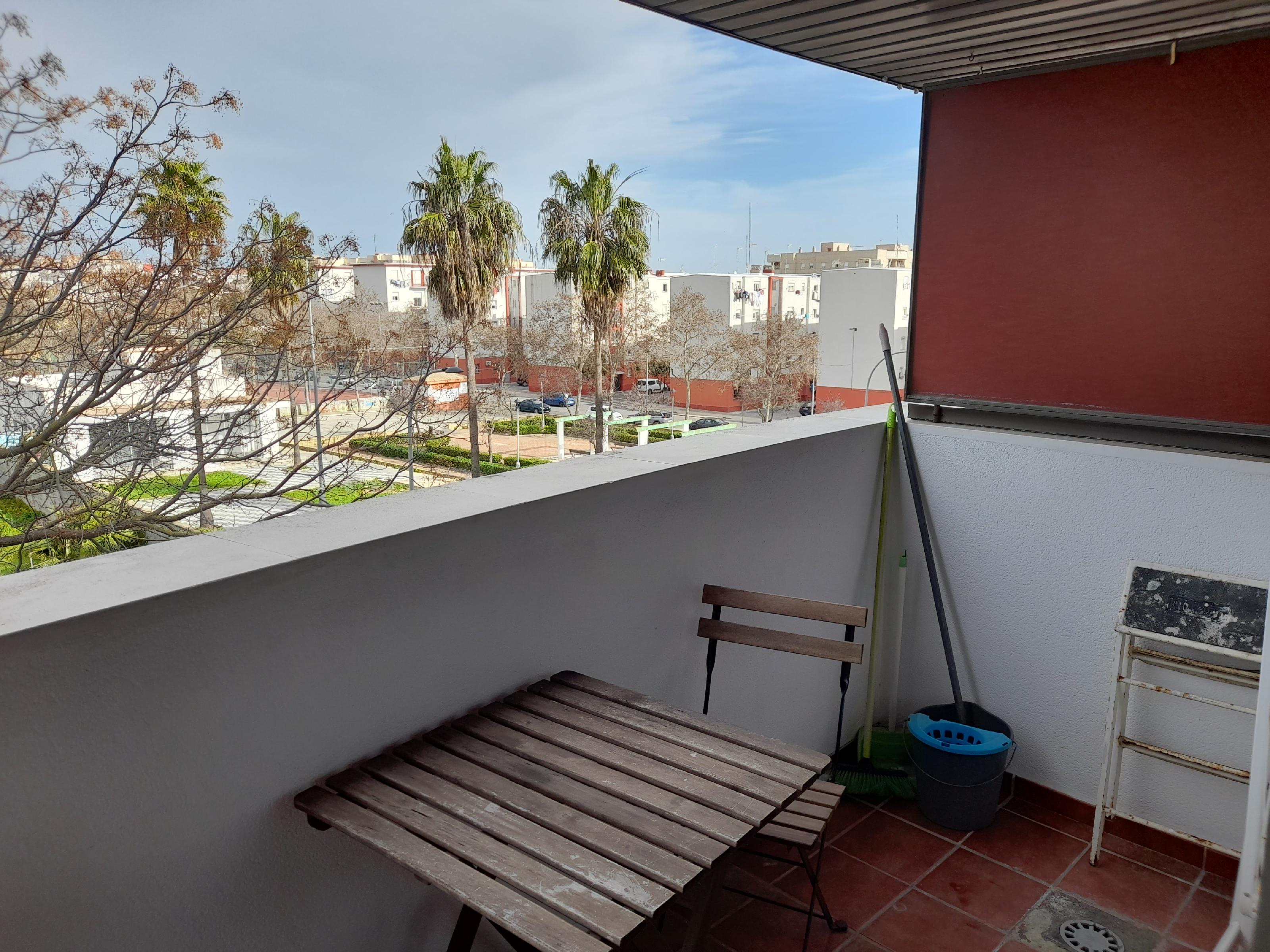 Imagen 9 Apartamento en venta en Puerto De Santa María El / Ubicado muy cerca de la Pza. de la es...