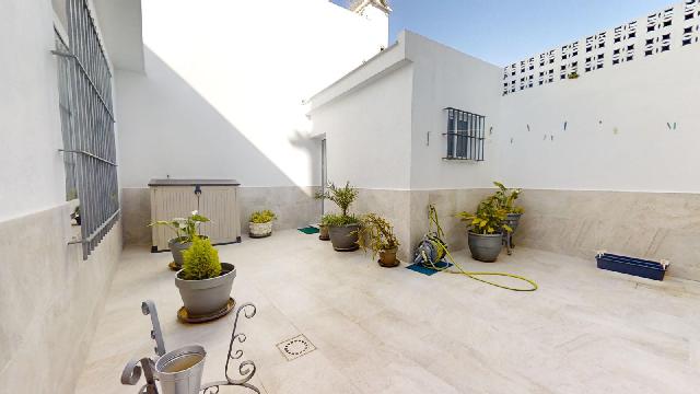 Imagen 17 Inmueble 301118 - Casa en venta en Jerez De La Frontera / A pocos metros de  la Pza Plateros y Pza San Marcos