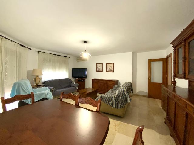 Imagen 1 Inmueble 301283 - Apartamento en venta en Marbella / Muy cerca del vulevar y de playa 