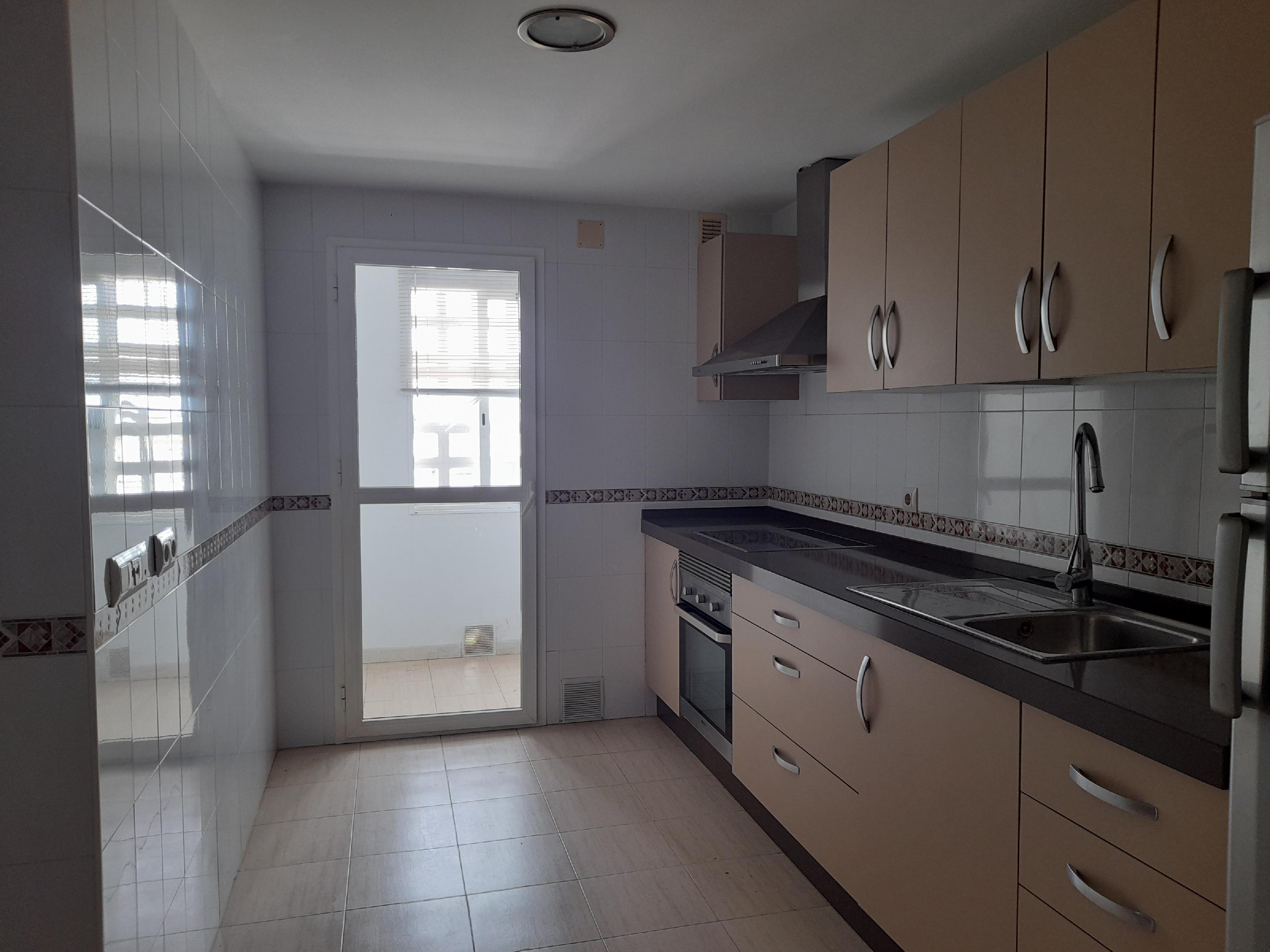 Imagen 5 Apartamento en venta en Jerez De La Frontera / A 500 metros del palacio de los deportes, Chapin