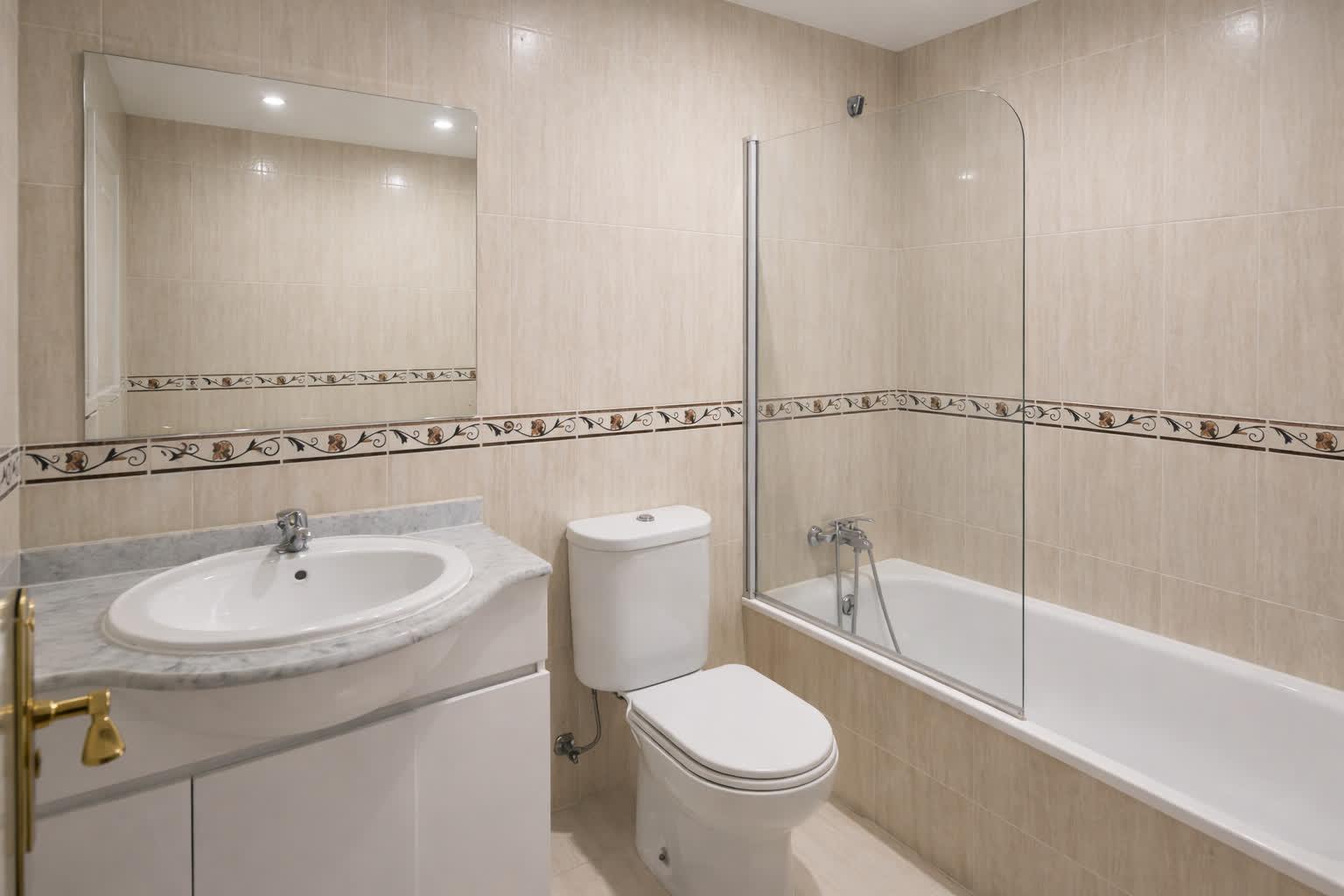 Imagen 7 Apartamento en venta en Jerez De La Frontera / A 500 metros del palacio de los deportes, Chapin