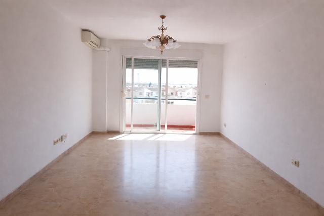 Imagen 2 Inmueble 302230 - Apartamento en venta en Jerez De La Frontera / A 500 metros del palacio de los deportes, Chapin