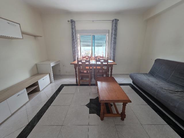 Imagen 2 Inmueble 300358 - Piso en venta en Chiclana De La Frontera / Barriada fuente amarga