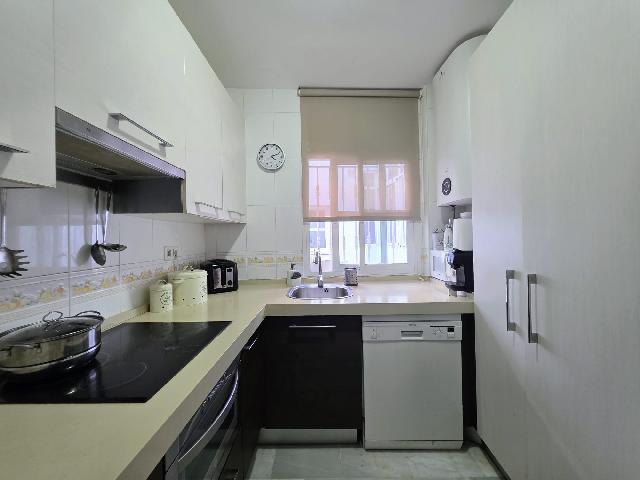 Imagen 4 Inmueble 300875 - Piso en venta en Chiclana De La Frontera / Situada en el centro de la ciudad  