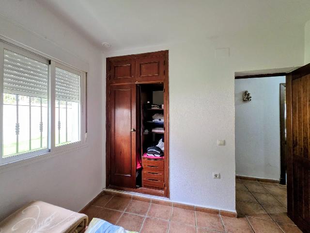 Imagen 18 Inmueble 301158 - Casa Rústica en venta en Chiclana De La Frontera / Situada cerca de la Venta el Florin.