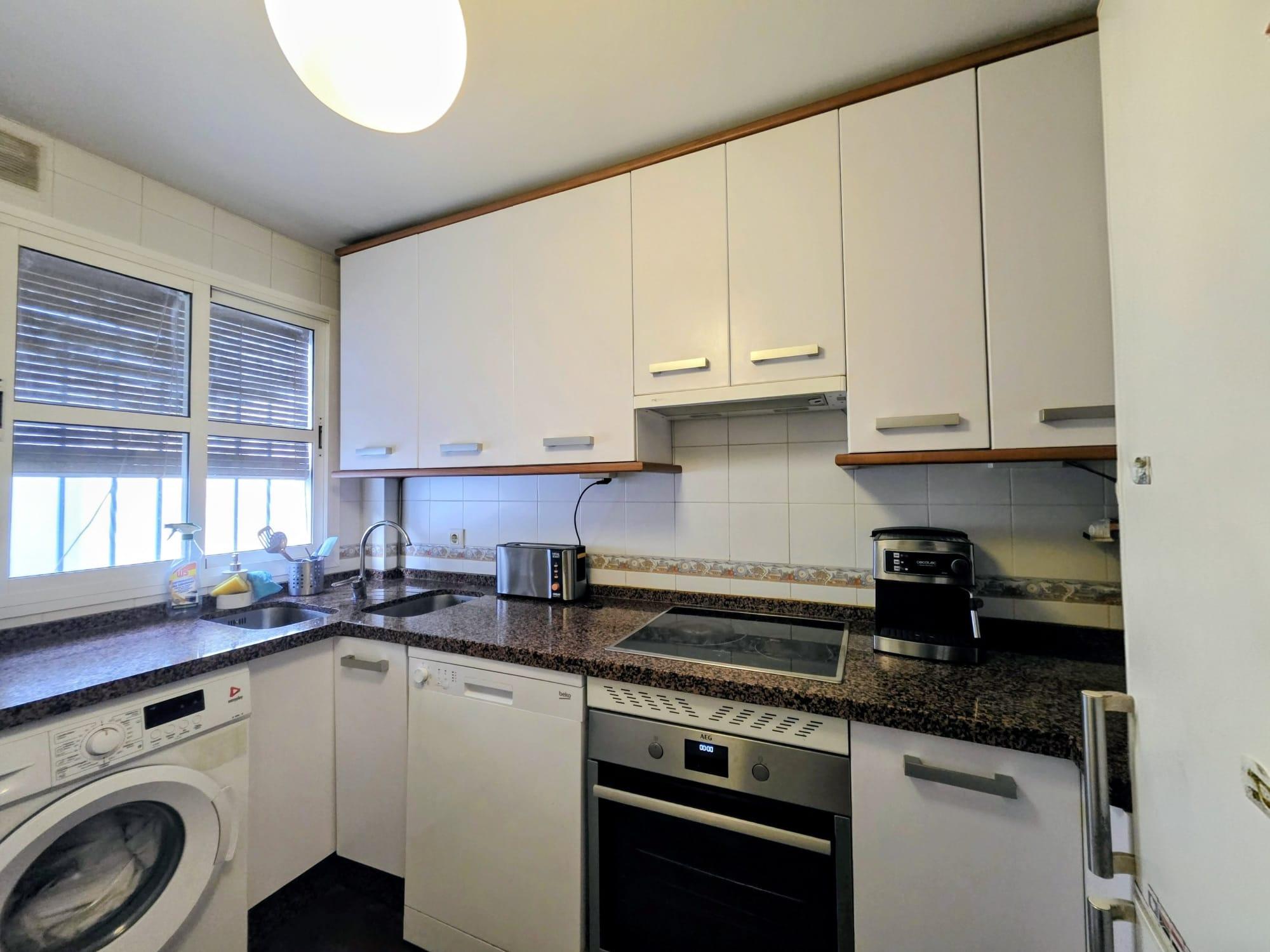 Imagen 11 Casa Adosada en venta en Chiclana De La Frontera / Situada en una zona en crecimiento bien...