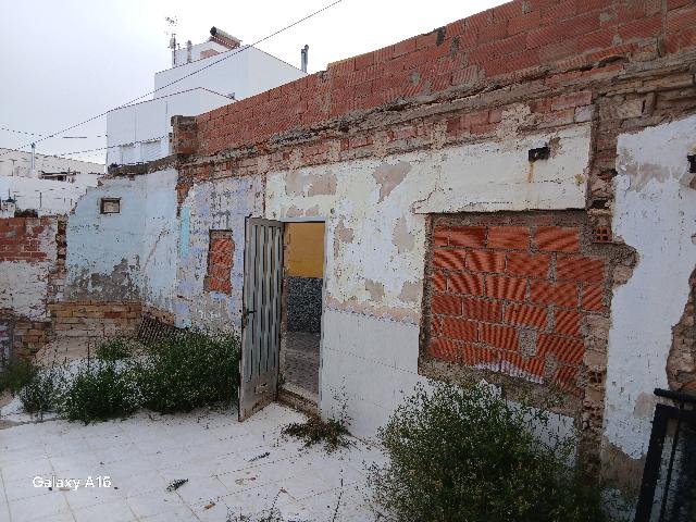 Imagen 4 Inmueble 302091 - Casa Pareada en venta en Onda /  Urbanización tranquila en una buena zona, Oportunidad