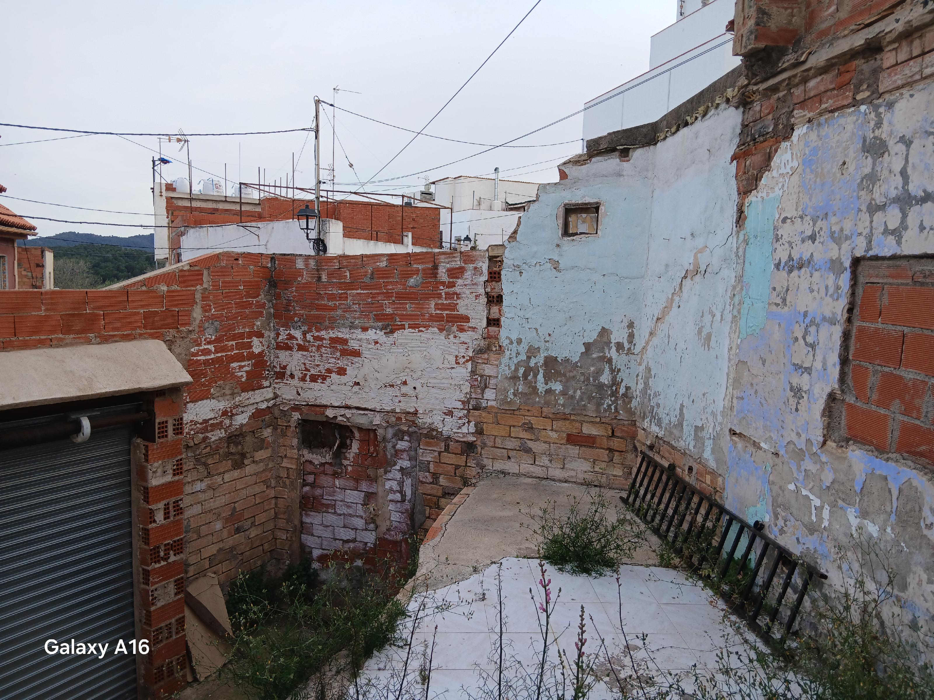 Imagen 5 Casa Pareada en venta en Onda /  Urbanización tranquila en una buena zona, Oportunidad