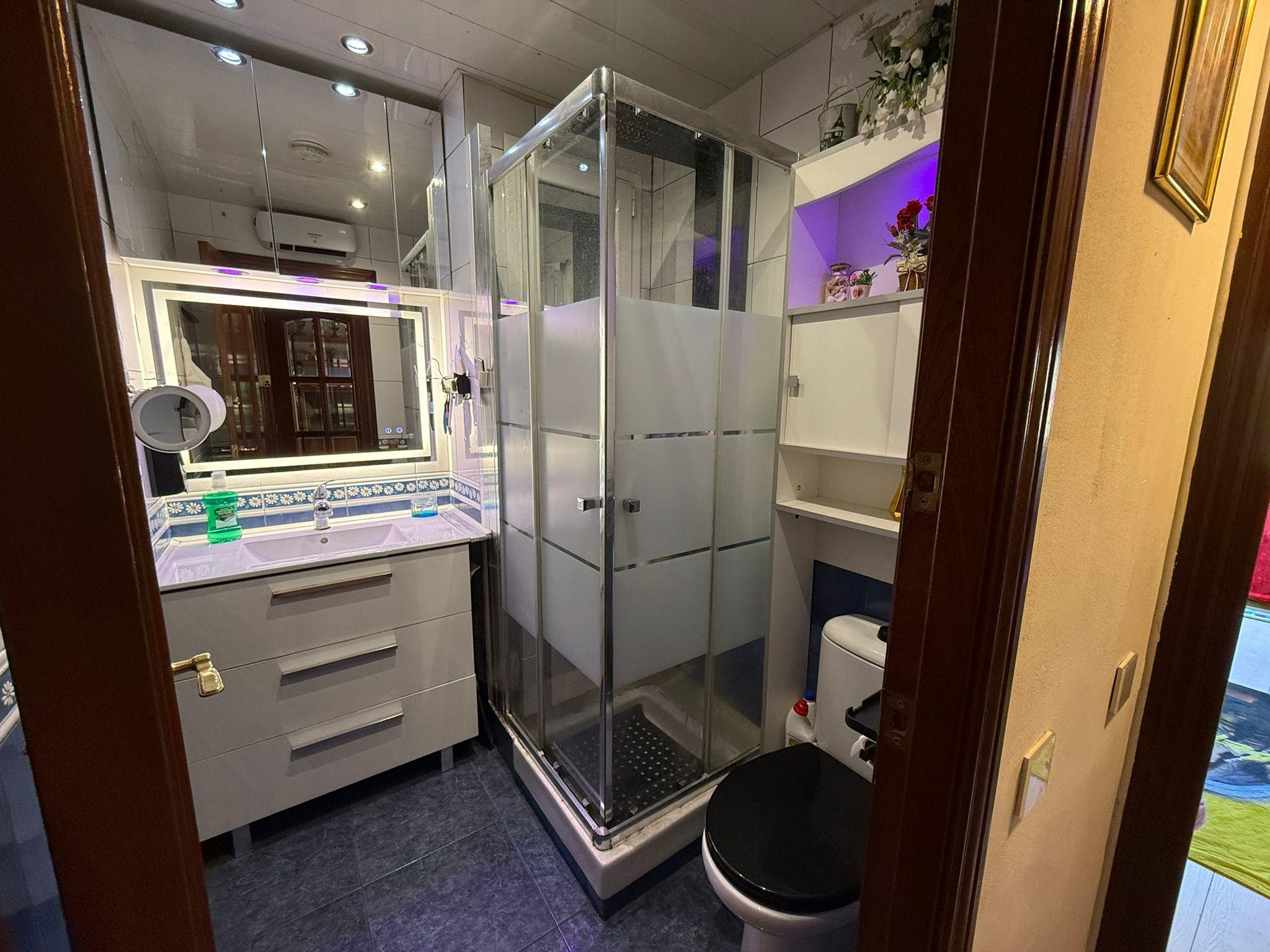 Imagen 6 Piso en venta en Barcelona / Espronceda - Jardins de Gandhi