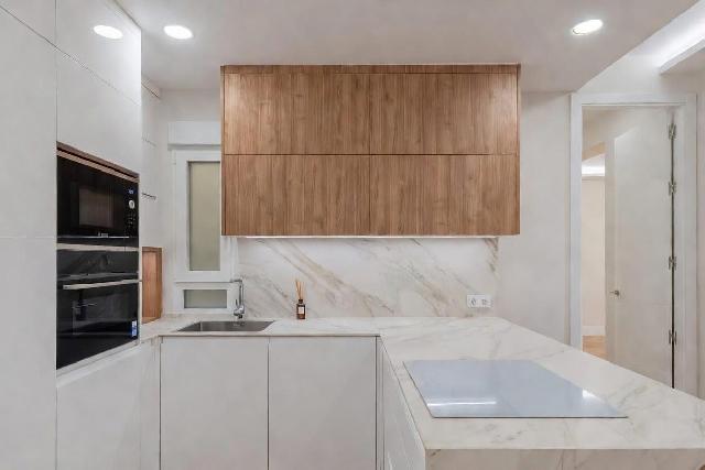 Imagen 2 Inmueble 302349 - Piso en venta en Madrid / A pocos minutos del Parque del Retiro