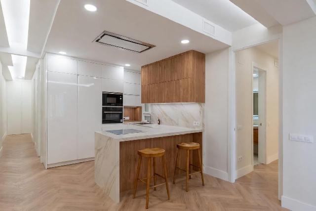 Imagen 1 Inmueble 302349 - Piso en venta en Madrid / A pocos minutos del Parque del Retiro