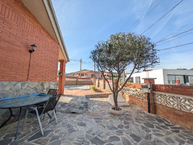 Imagen 9 Inmueble 302118 - Casa Aislada en venta en Bisbal Del Penedès (La) / Junto al centro del pueblo