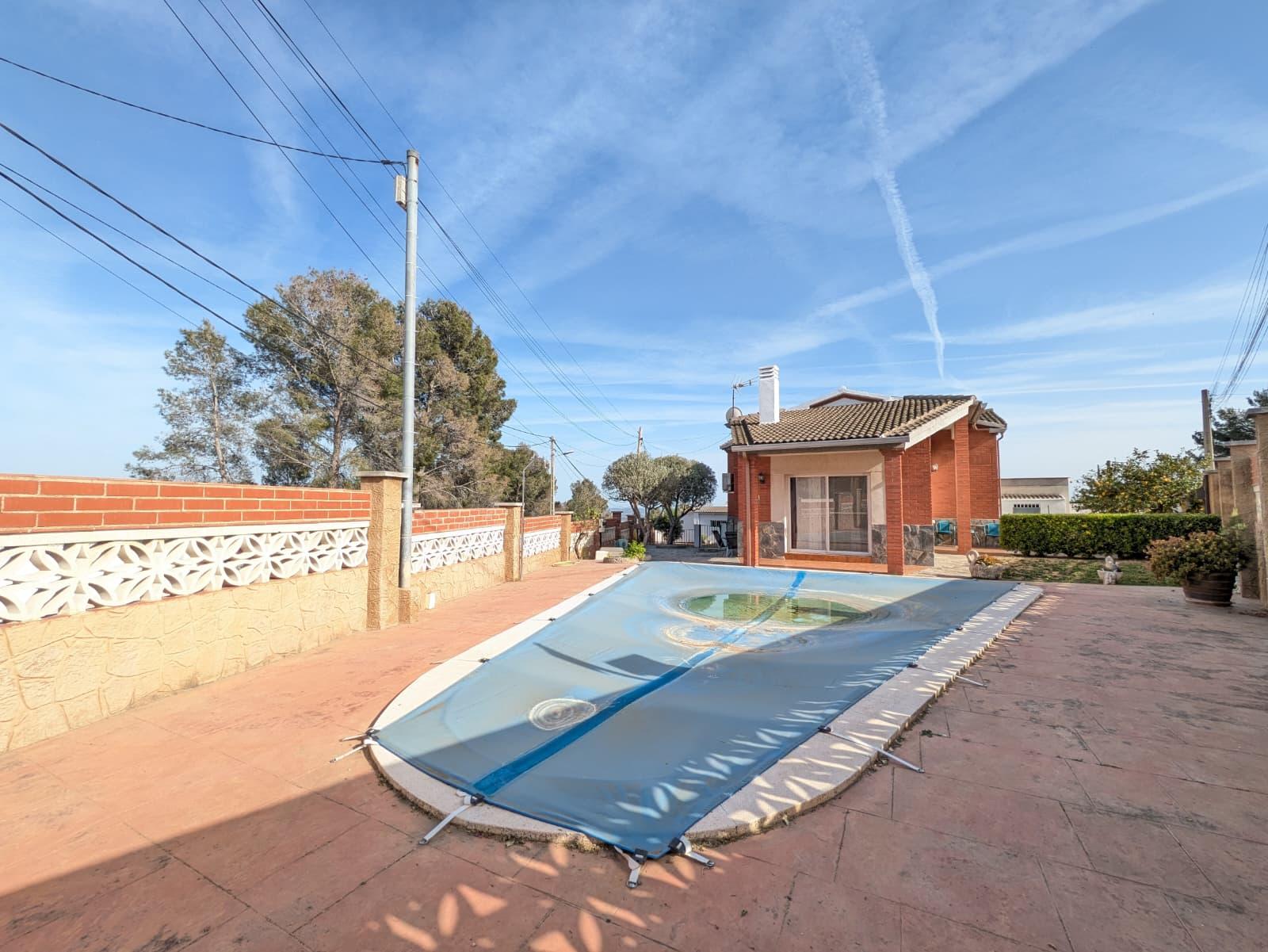 Imagen 3 Casa Aislada en venta en Bisbal Del Penedès La / Junto al centro del pueblo