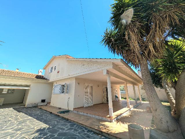 Imagen 2 Inmueble 302259 - Casa Aislada en venta en Bonastre / Casa a 15 minutos de Roda de Barà