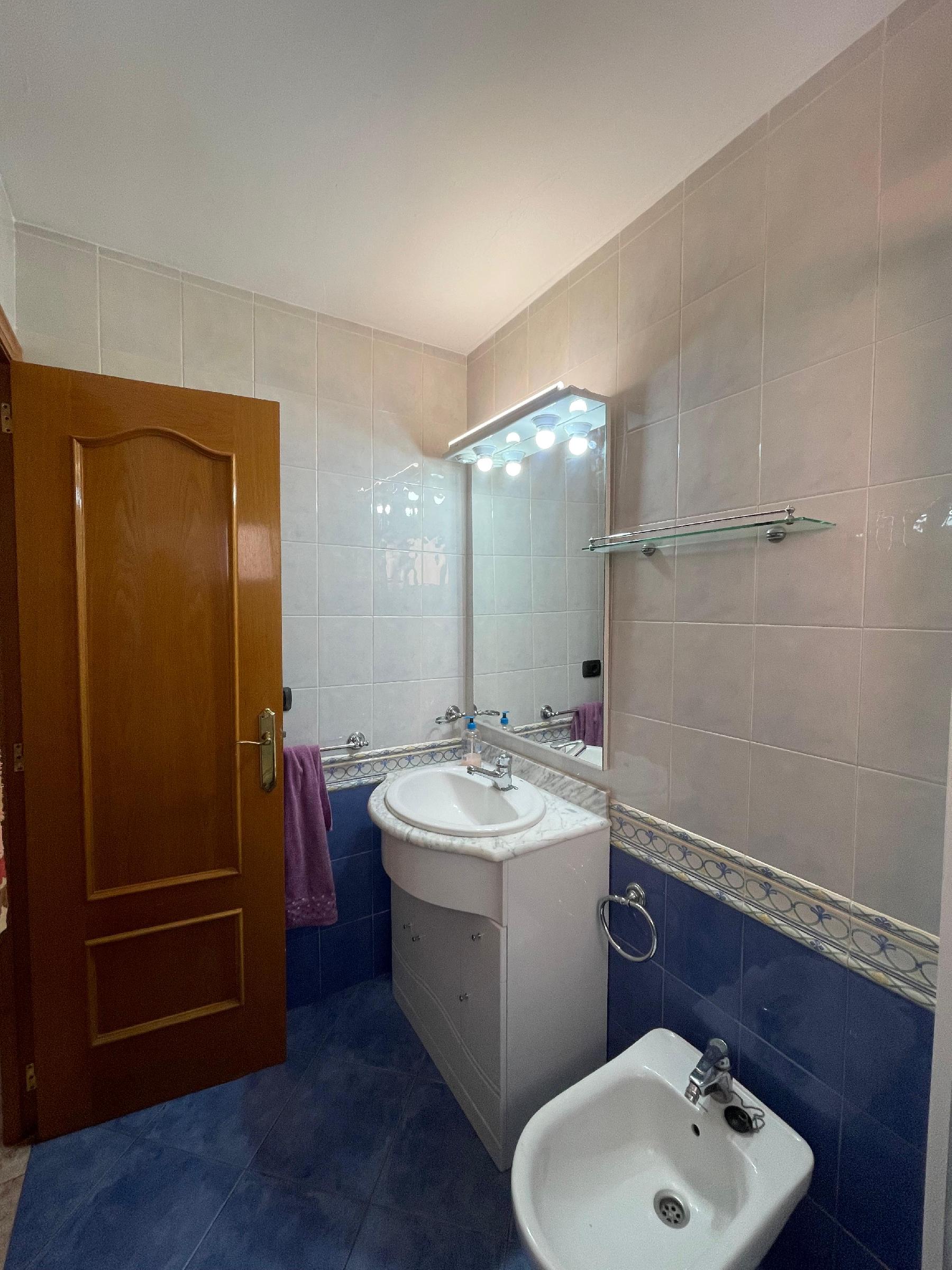 Imagen 14 Apto. Montaña en venta en Alcora L´ / Junto al Colegio Conde de Aranda