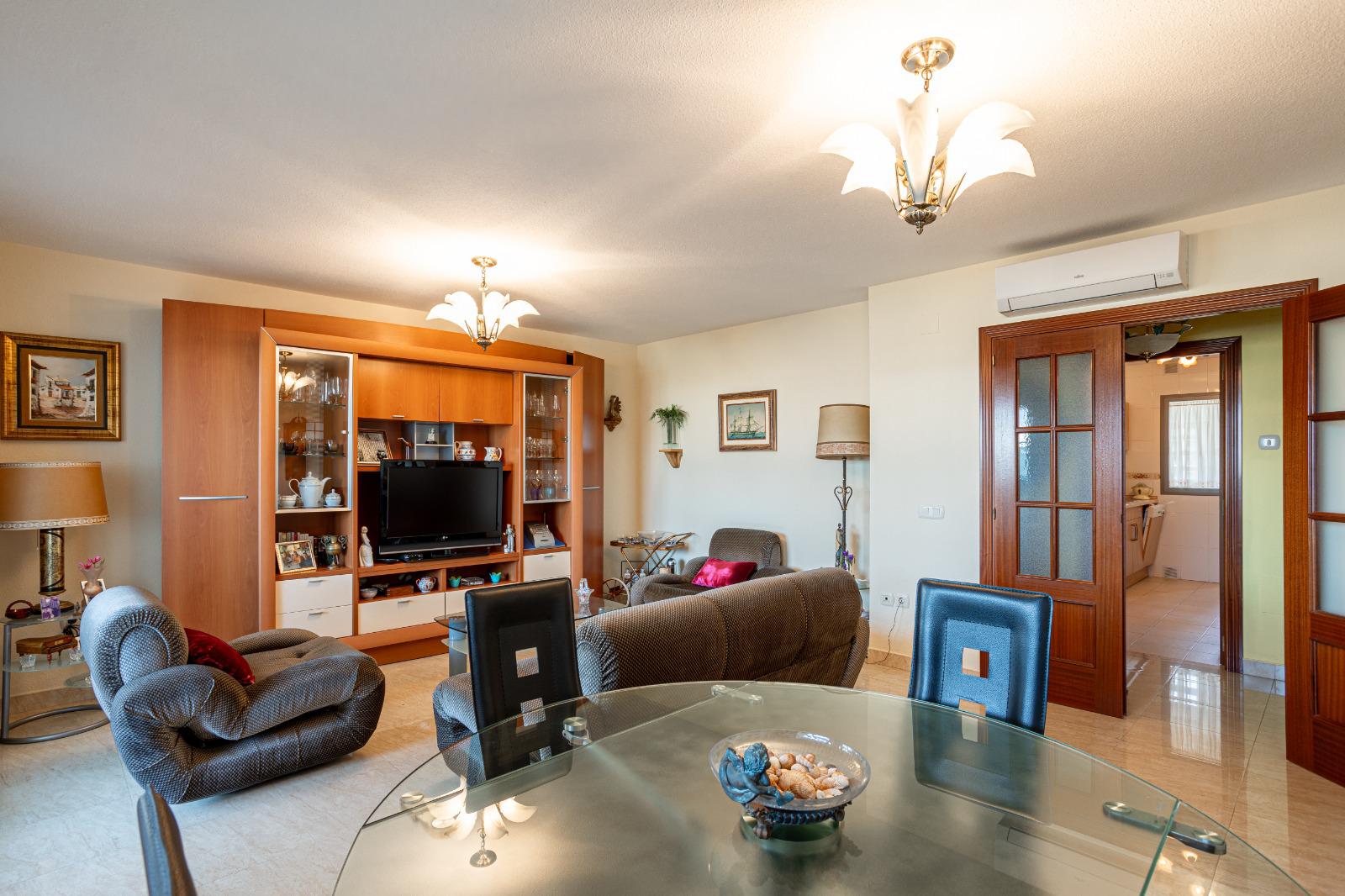 Imagen 5 Apto. Playa en venta en Fuengirola / Residencial Las Palmeras