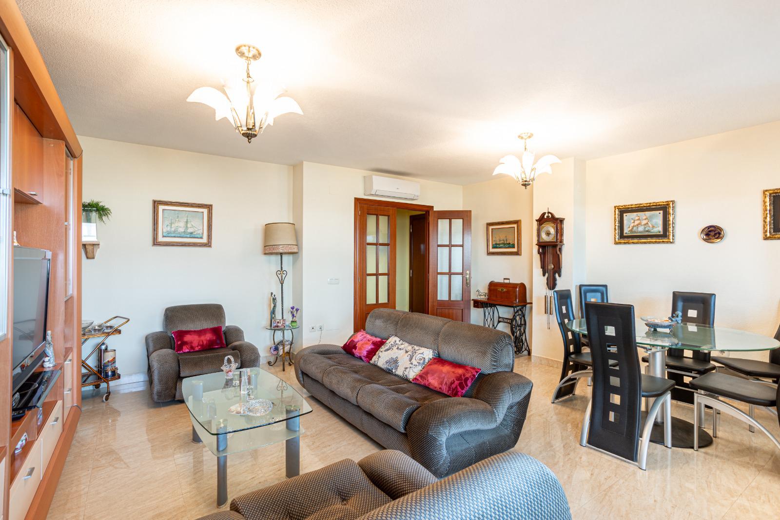 Imagen 6 Apto. Playa en venta en Fuengirola / Residencial Las Palmeras