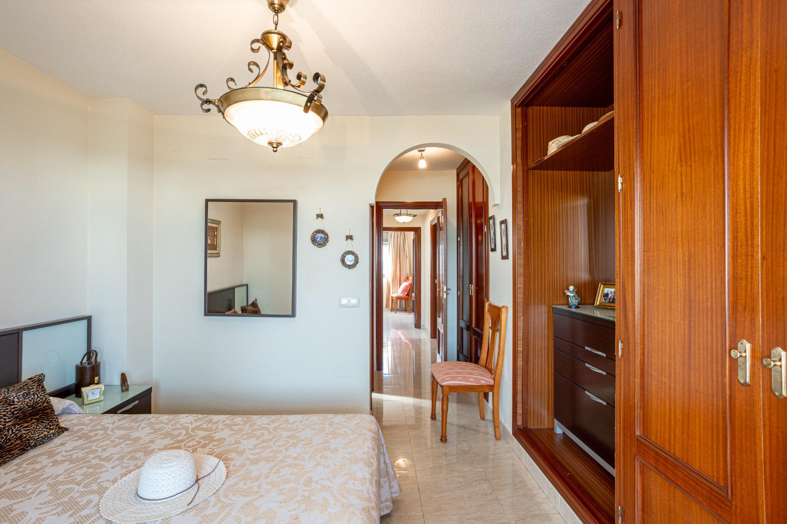 Imagen 12 Apto. Playa en venta en Fuengirola / Residencial Las Palmeras