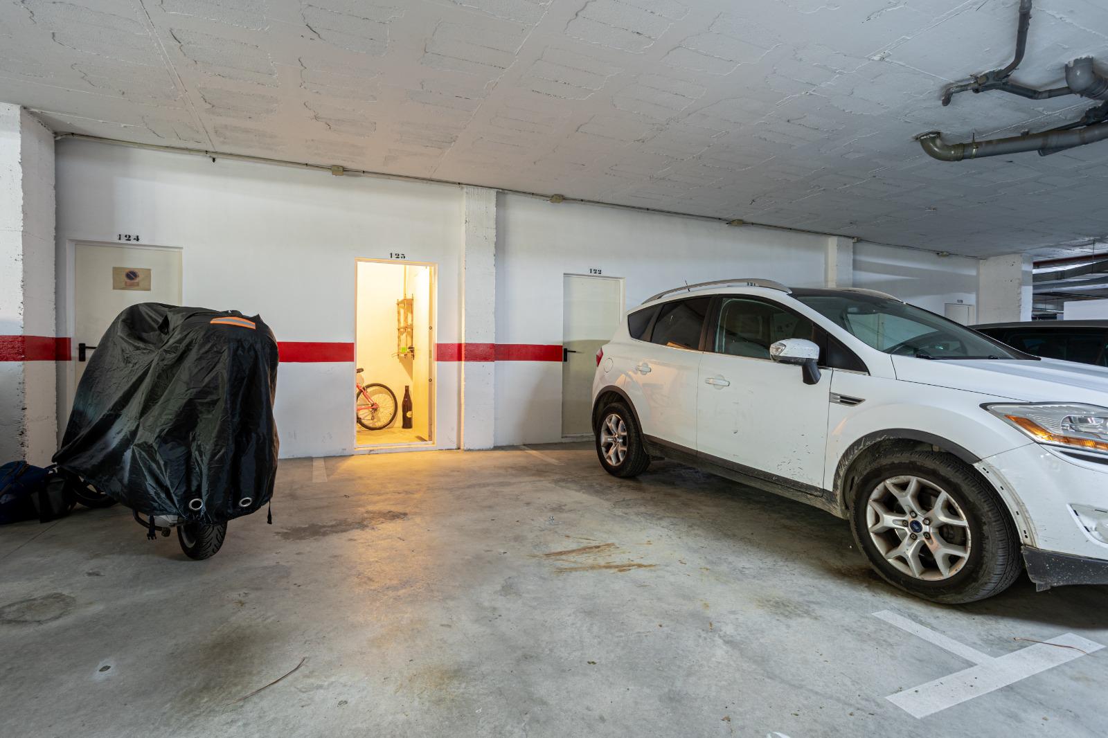 Imagen 22 Apto. Playa en venta en Fuengirola / Residencial Las Palmeras