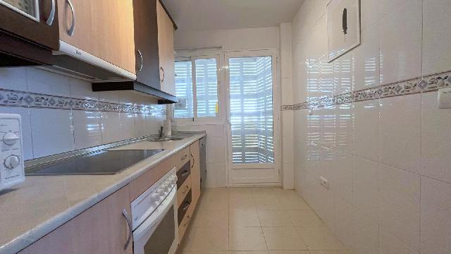 Imagen 12 Inmueble 295272 - Apto. Playa en venta en Fuengirola / Carvajal-Res. Don Juan