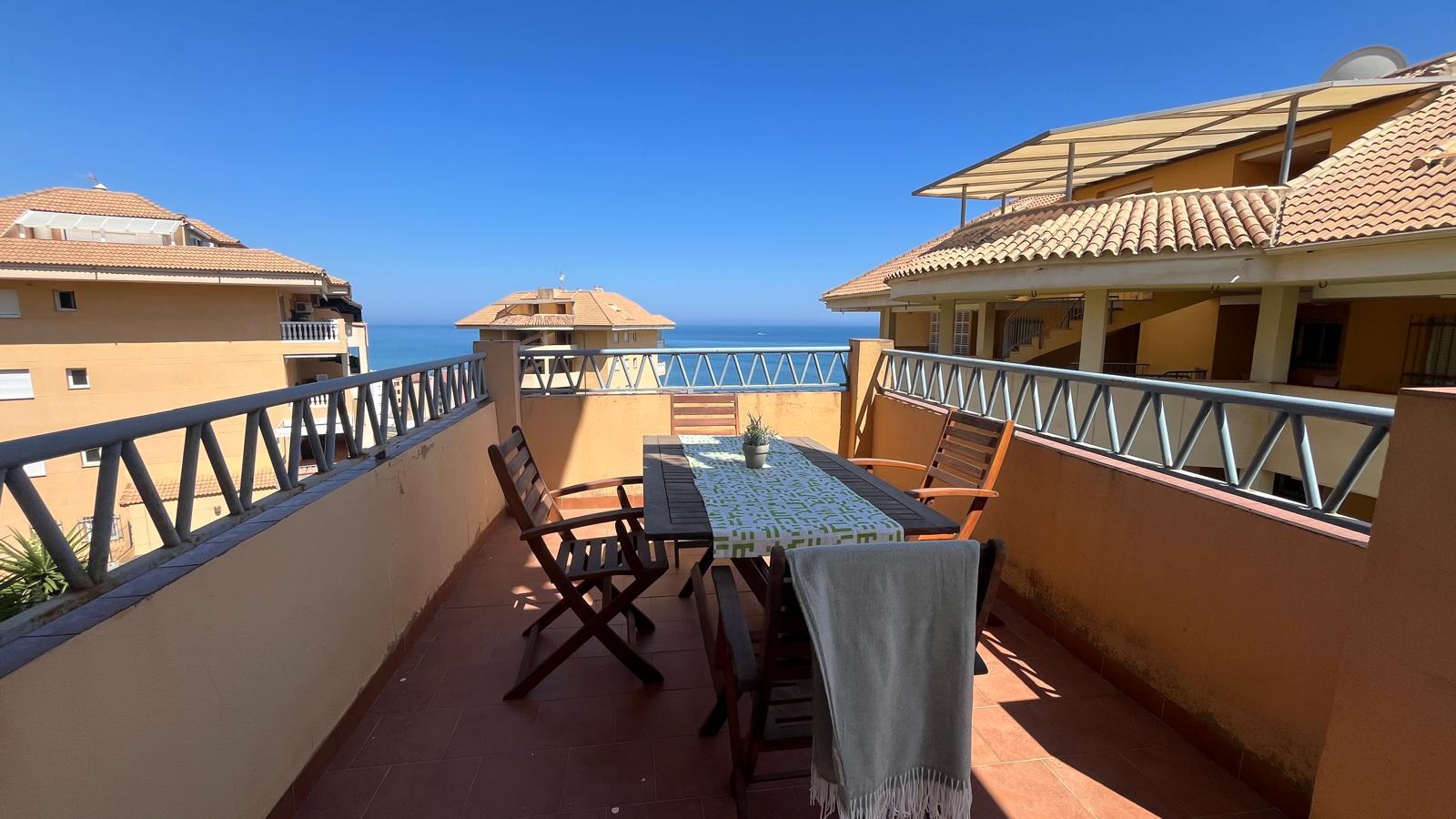 Imagen 11 Apto. Playa en venta en Fuengirola / Carvajal-Res. Don Juan