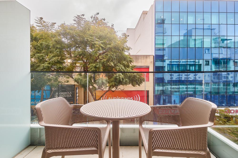 Imagen 3 Apto. Playa en venta en Fuengirola / Plaza de la Constitución-Centro Fuengirola