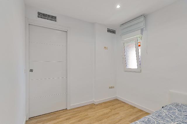 Imagen 15 Inmueble 300251 - Casa Adosada en venta en Fuengirola / Zona Puerto Deportivo