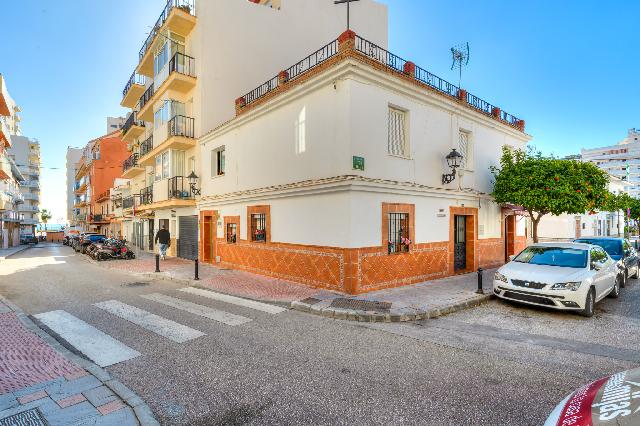 Imagen 2 Inmueble 300251 - Casa Adosada en venta en Fuengirola / Zona Puerto Deportivo