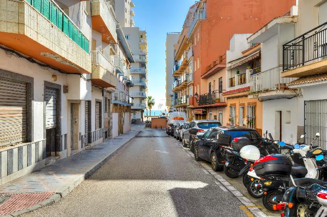 Imagen 1 Inmueble 300251 - Casa Adosada en venta en Fuengirola / Zona Puerto Deportivo