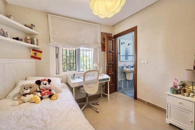 Imagen 7 Inmueble 300547 - Casa Aislada en venta en Fuengirola / Sol Villas-Zona Castillo Sohail-