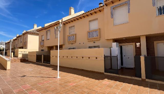 Imagen 3 Inmueble 300966 - Casa Adosada en venta en Mijas / Centro comercial Los Olivos de Calahonda