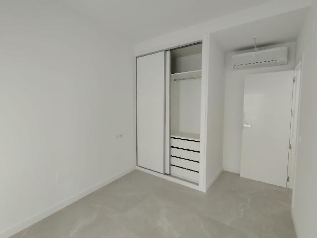 Imagen 11 Inmueble 301933 - Apto. Playa en venta en Fuengirola / Puerto Deportivo