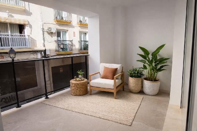 Imagen 3 Inmueble 301936 - Apto. Playa en venta en Fuengirola / Puerto Deportivo