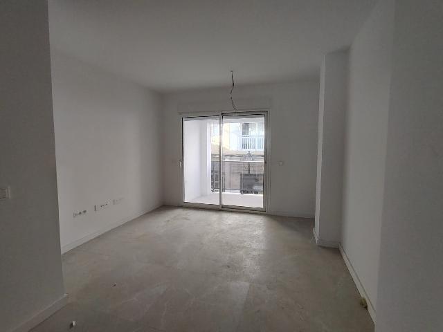 Imagen 5 Inmueble 301936 - Apto. Playa en venta en Fuengirola / Puerto Deportivo